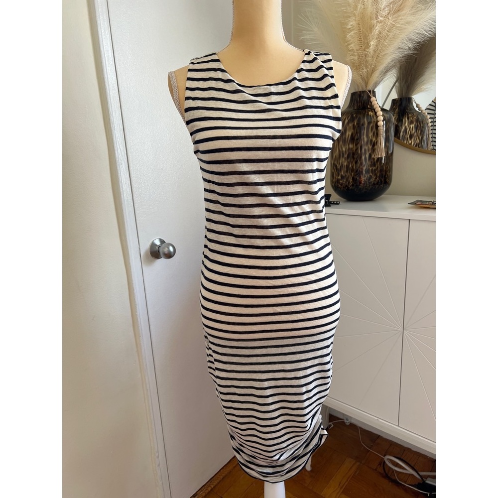 Alice & Olivia casual dress.